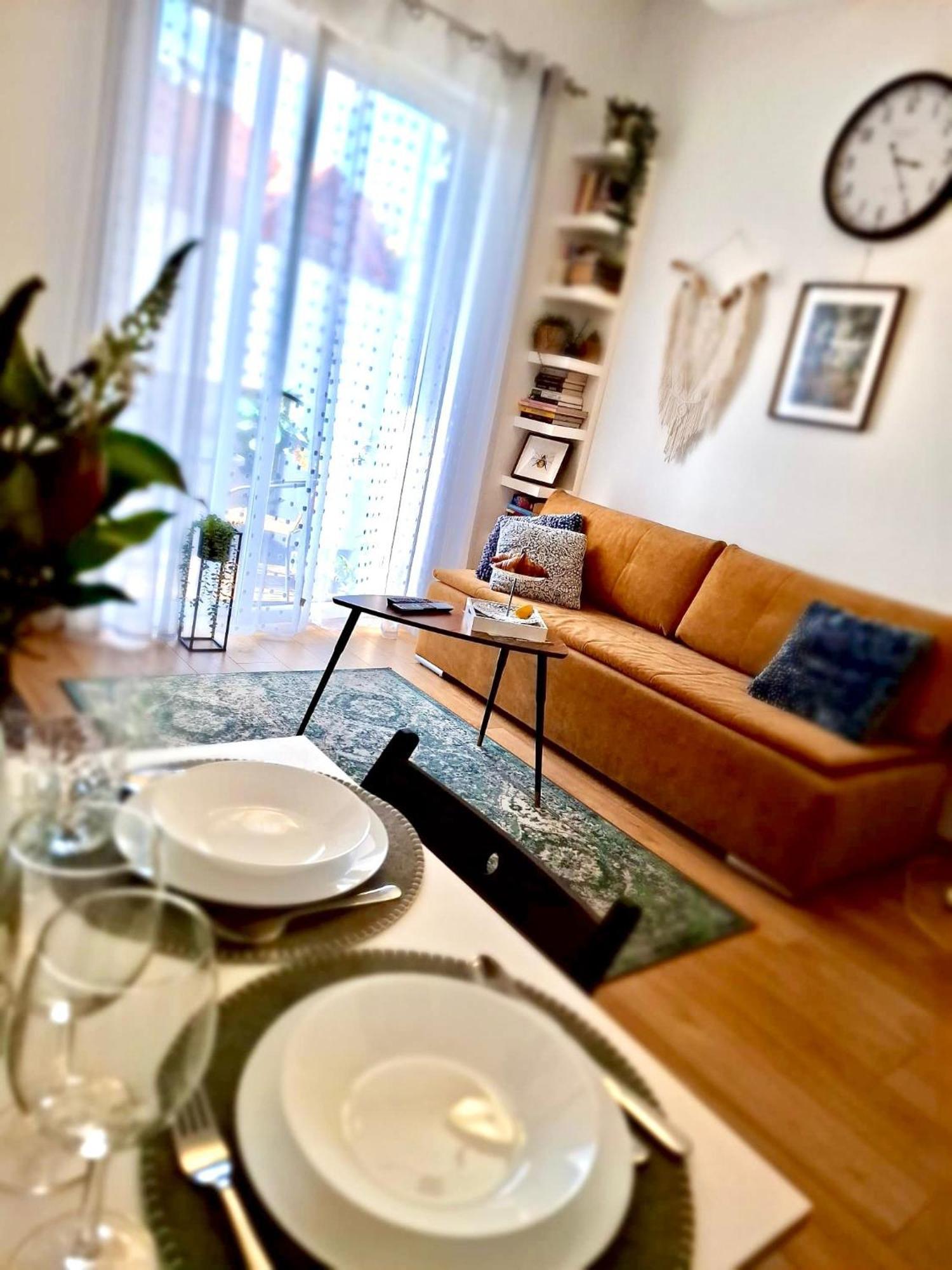 Apartament Na Grobli, Przy Kladce Zwierzynieckiej Breslavia Exterior foto